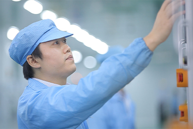 匠心筑夢(mèng) ︳肖清雄喜獲2024年度“鵬城工匠”稱號(hào) 匠心筑夢(mèng) ︳肖清雄喜獲2024年度“鵬城工匠”稱號(hào)